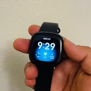 Fitbit Versa 3